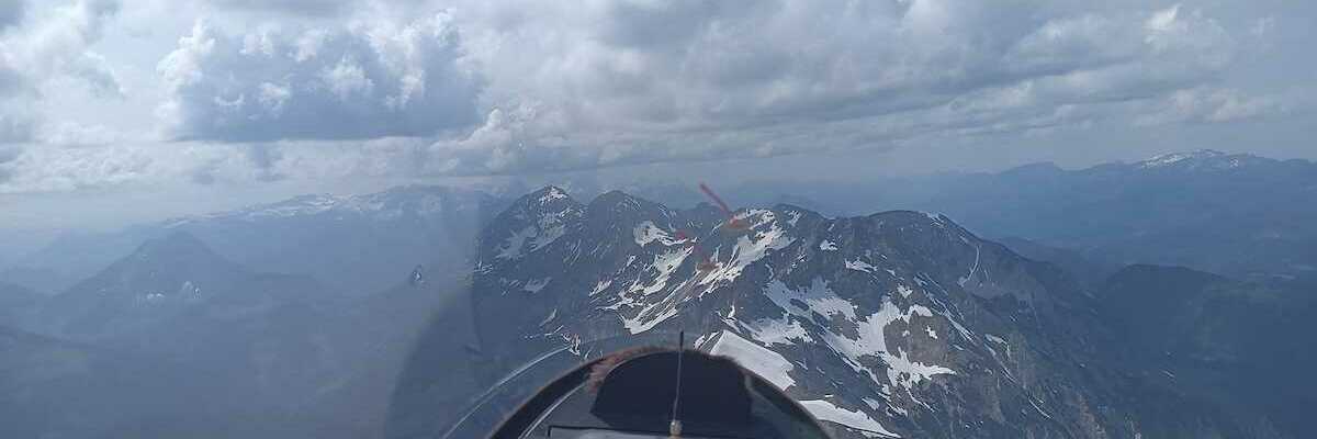 Flugwegposition um 13:19:15: Aufgenommen in der Nähe von Weißenbach an der Enns, Österreich in 2214 Meter